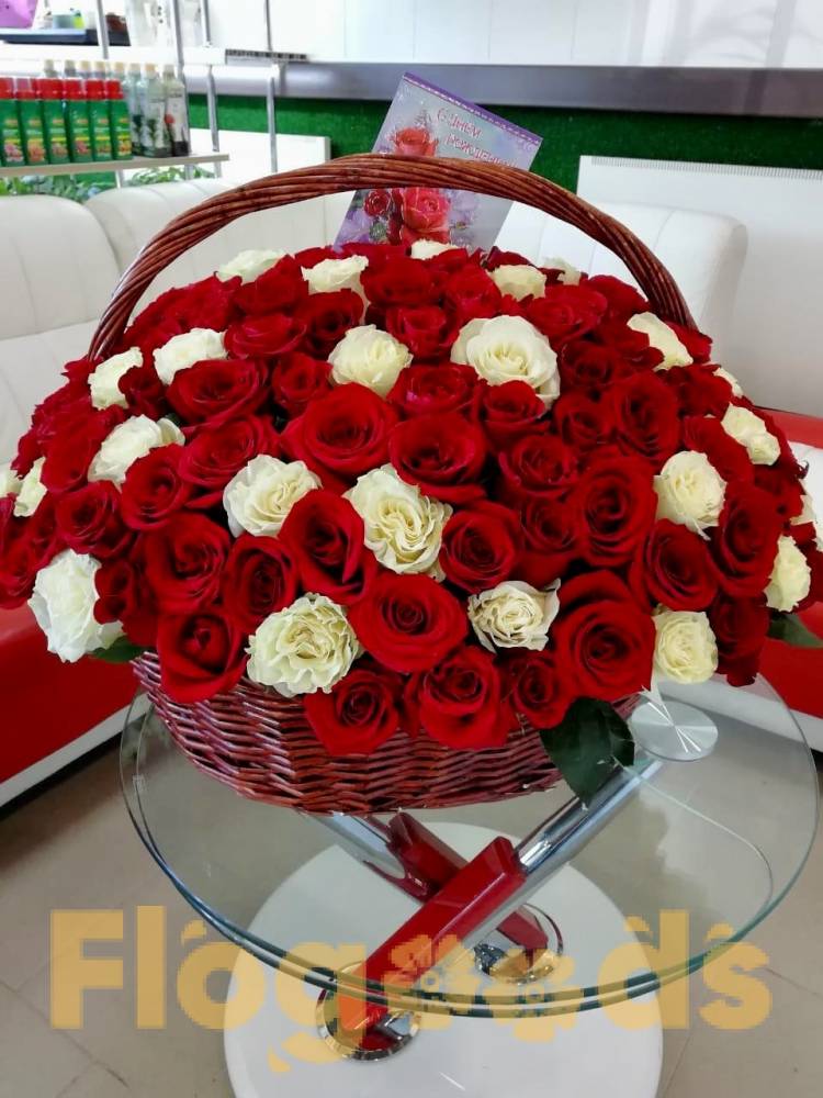 Корзина «Королеве» за 81 410 руб.